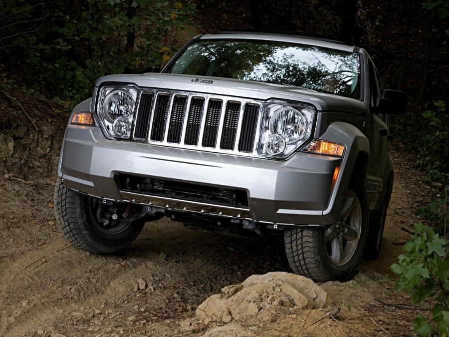  Jeep Liberty 2007 года  (фото 4 из 25)